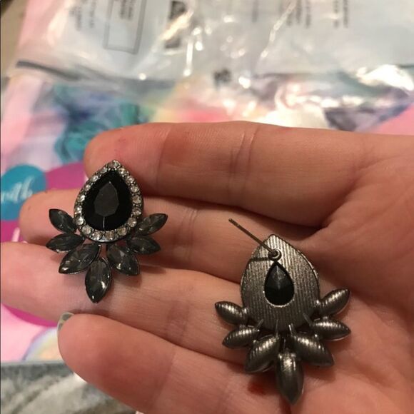 Tear Drop Earrings - Picture 5 of 6